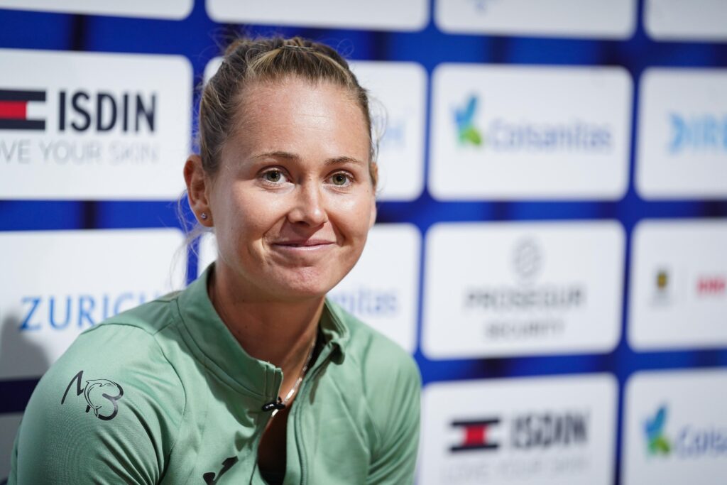 Marie Bouzkova analiza sus posibilidades ante Camila Osorio en la final ...